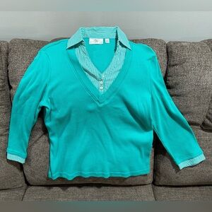 Sweater with sewn in collar